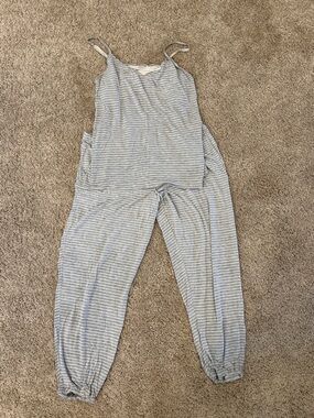 Soma Light Gray & White Striped Sleeveless Pajama 2 Piece Set